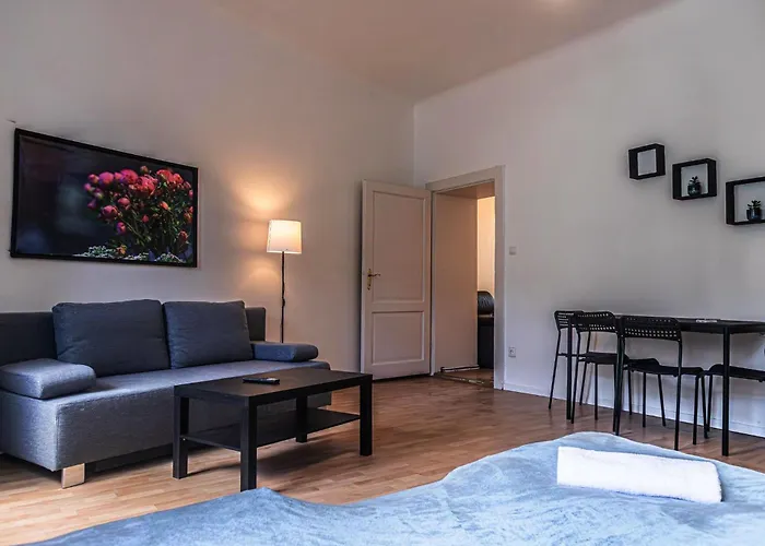 Pleasant 2br Near U6 Station Am Schoepfwerk וינה