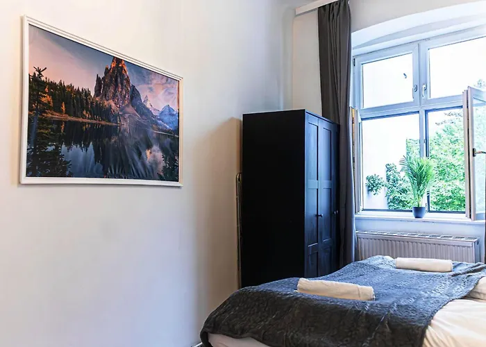 Pleasant 2br Near U6 Station Am Schoepfwerk דירה וינה